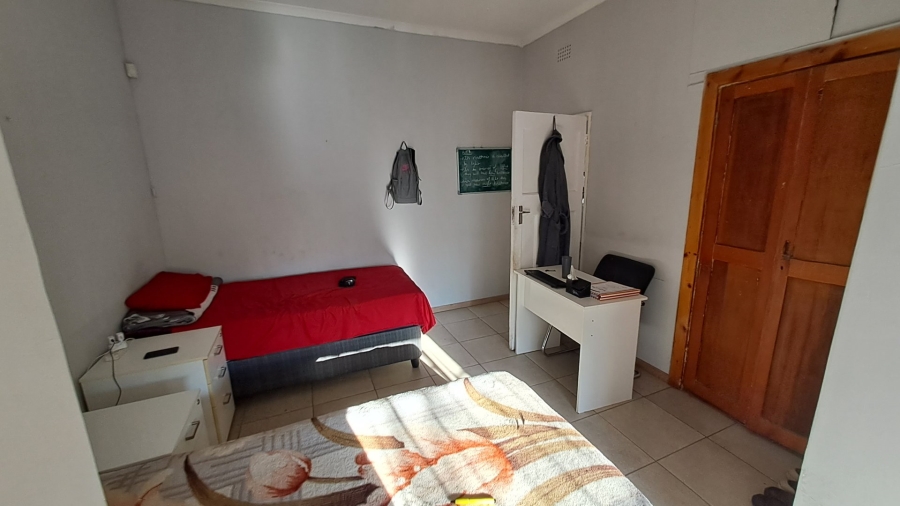 5 Bedroom Property for Sale in Park West Free State
